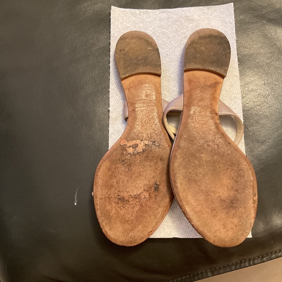 CHANEL Beige Leather Flip Flops Size 39 IT Fits 8 US - Picture 6 of 7